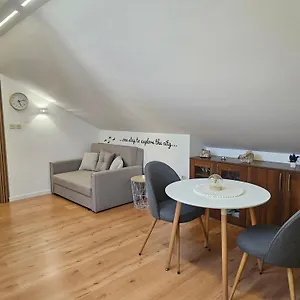  Apartament Lovely Attic Apartman-melani Chorwacja