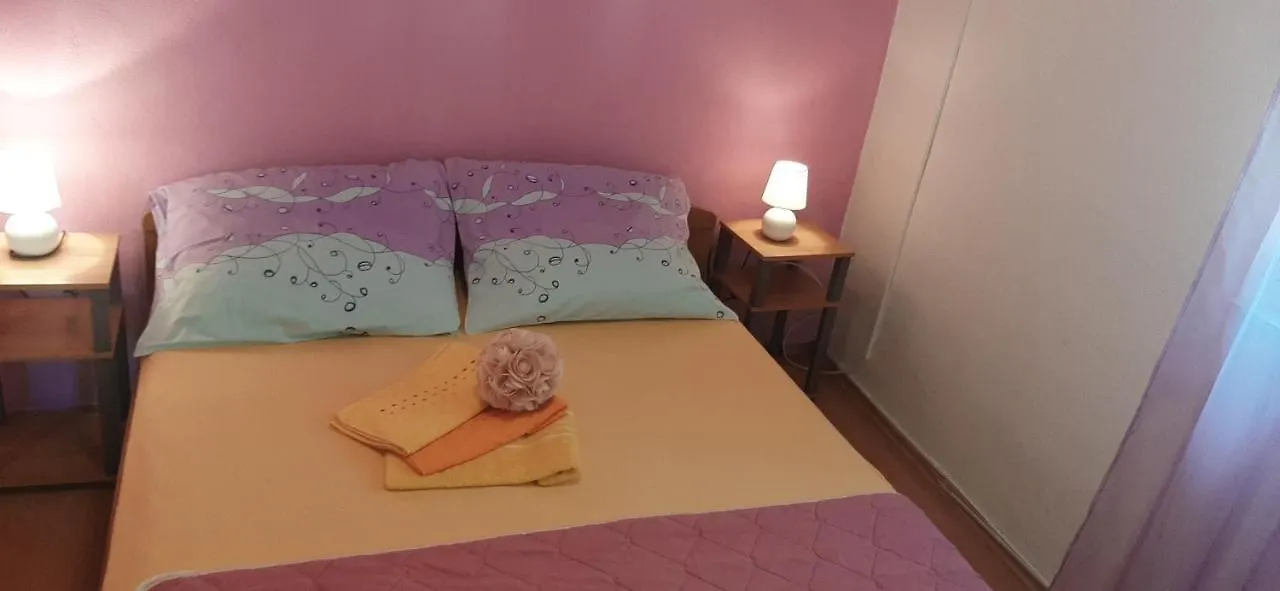 Marin I Vinka Apartment Trogir