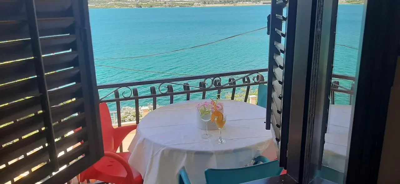 Marin I Vinka Apartment Trogir 0*,  Croatia