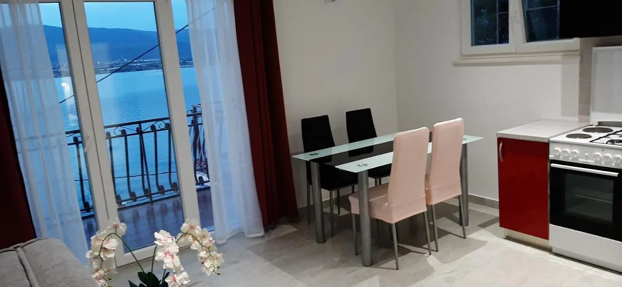 Marin I Vinka Apartment Trogir Croatia