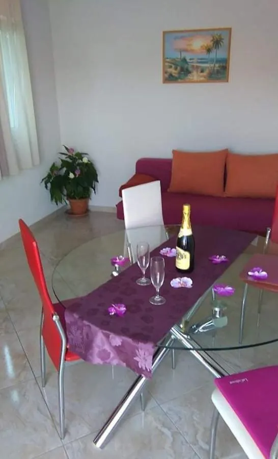 Marin I Vinka Apartment Trogir