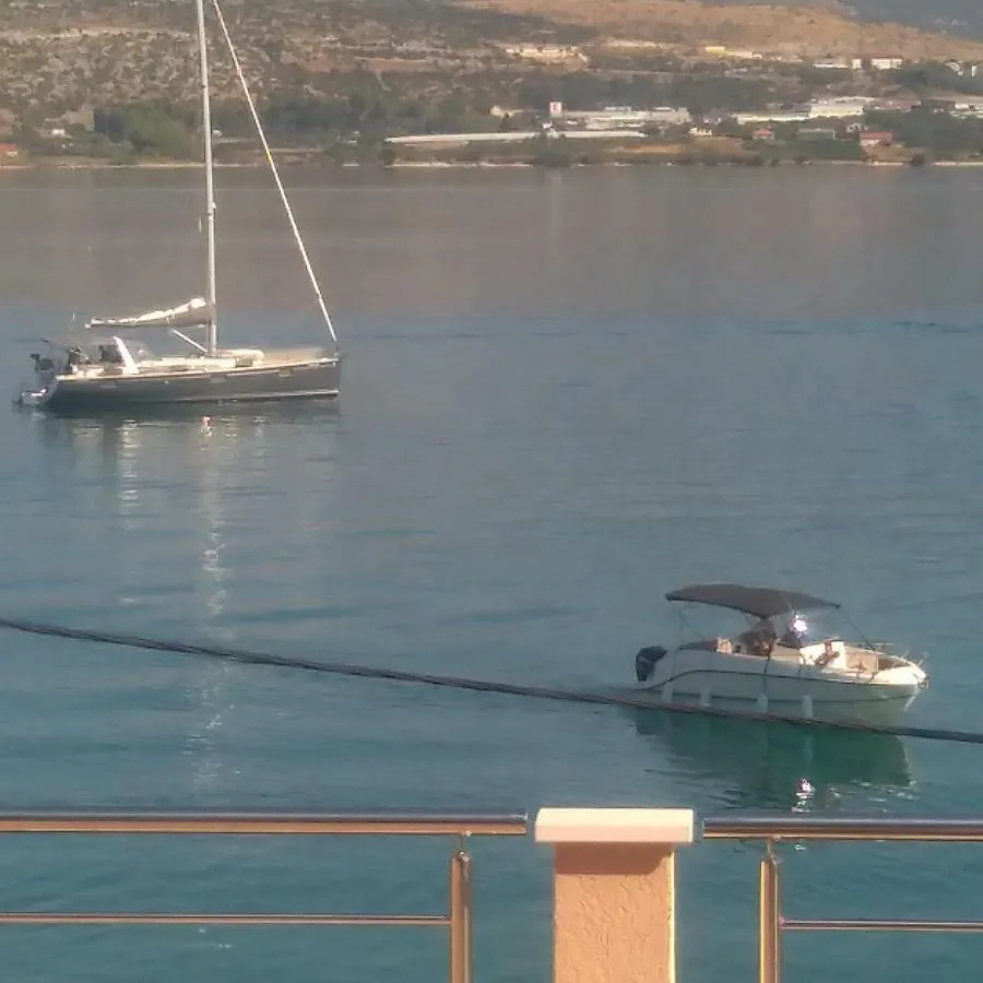 Marin I Vinka Apartment Trogir 0*,